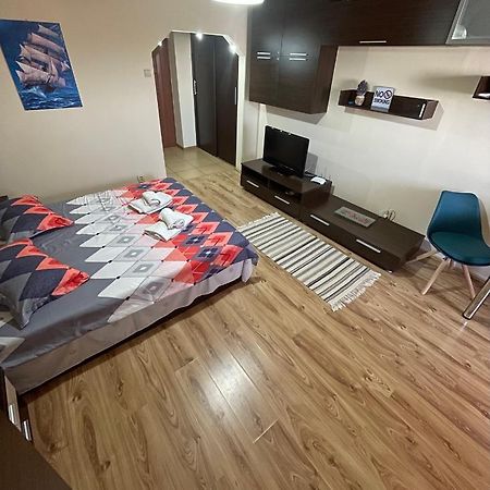 Apartament Lotus Marisa Apartment Турда Екстериор снимка